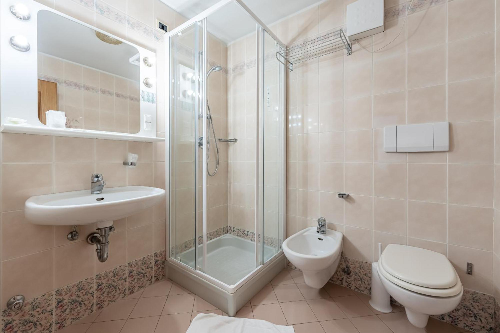Hotel Villetta Maria Cottage Canazei Esterno foto
