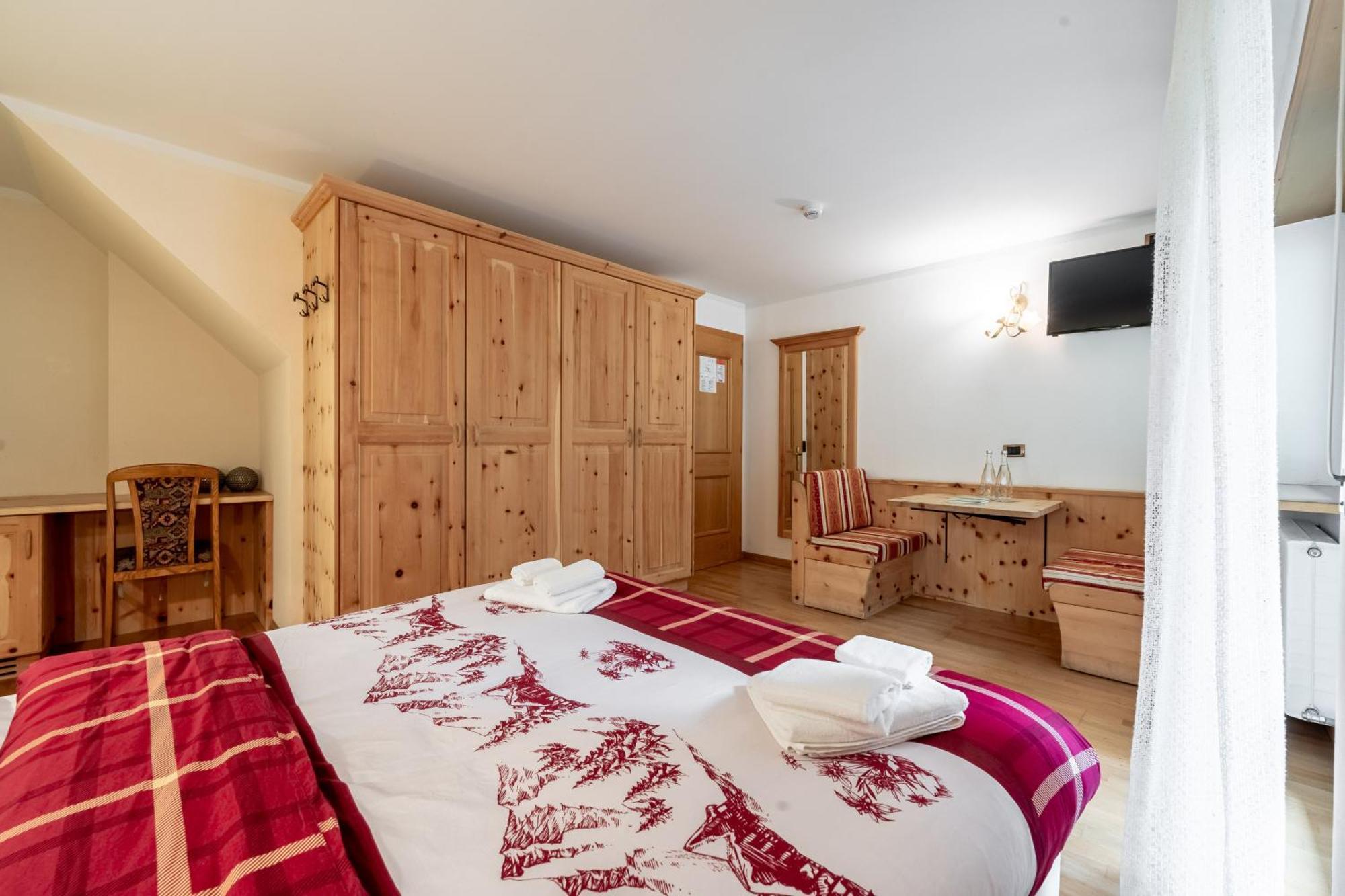 Hotel Villetta Maria Cottage Canazei Esterno foto