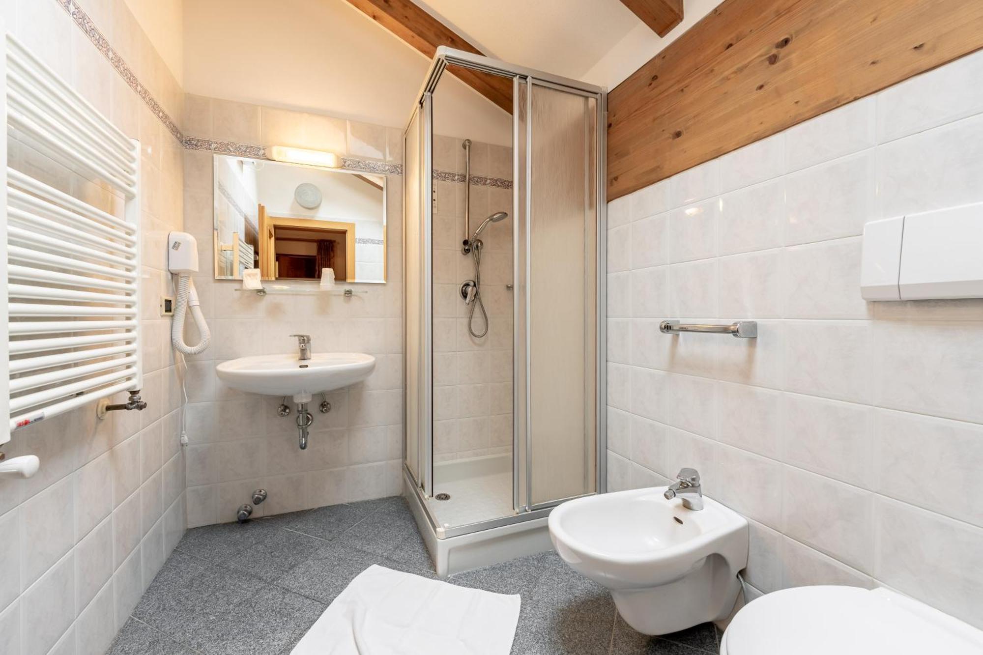 Hotel Villetta Maria Cottage Canazei Esterno foto