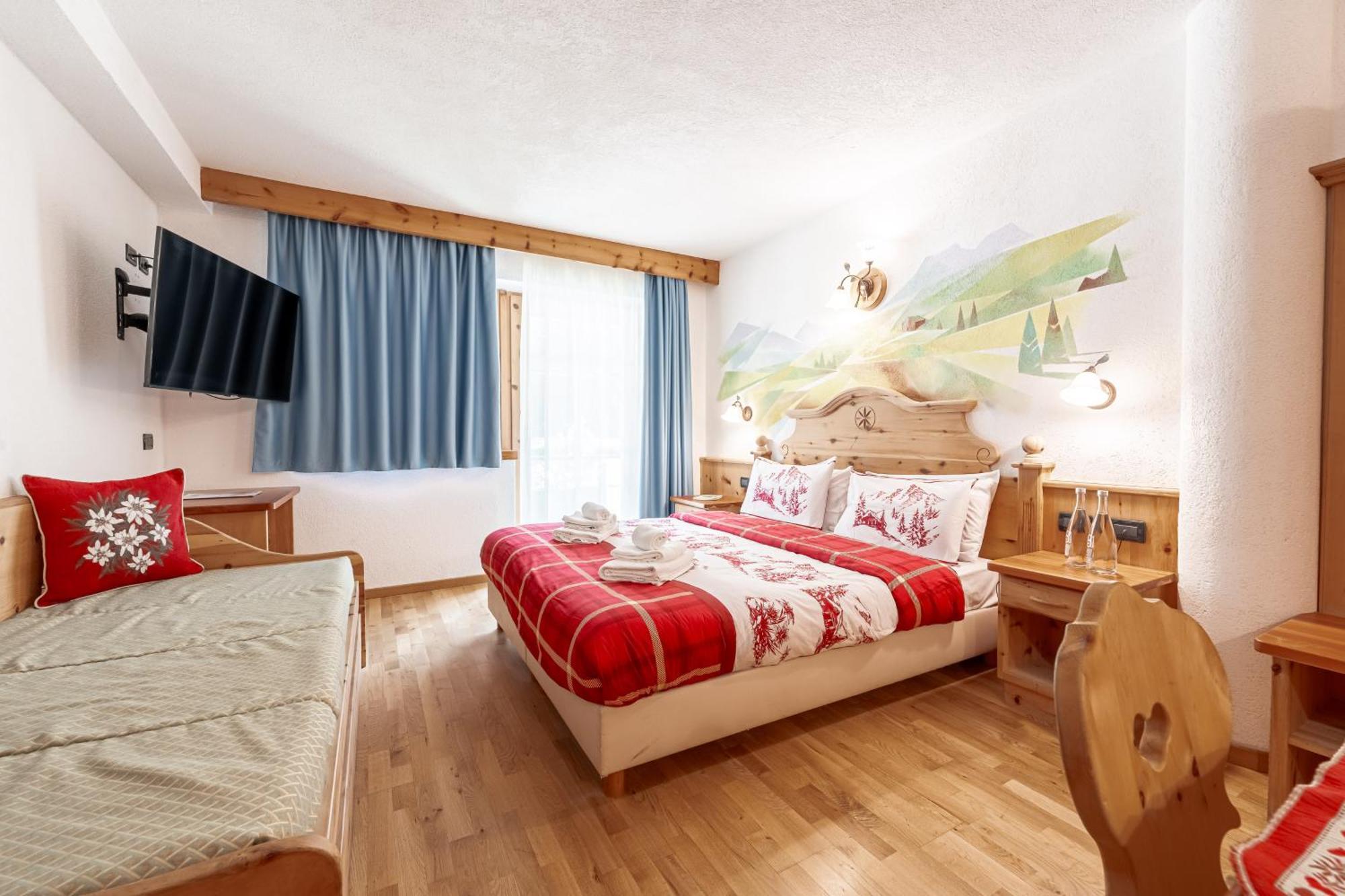 Hotel Villetta Maria Cottage Canazei Esterno foto