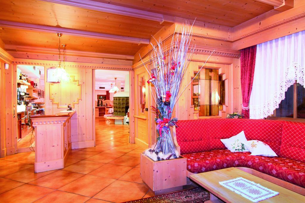 Hotel Villetta Maria Cottage Canazei Esterno foto